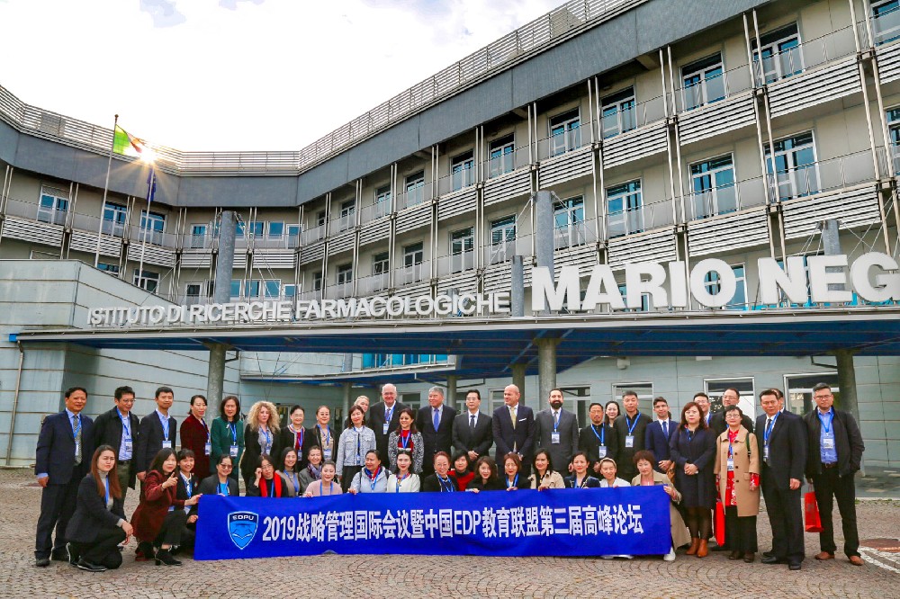 石花双雄醉酒亮相意大利全球战略管理国际会议